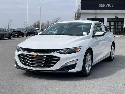 2022 Chevrolet Malibu FWD LT