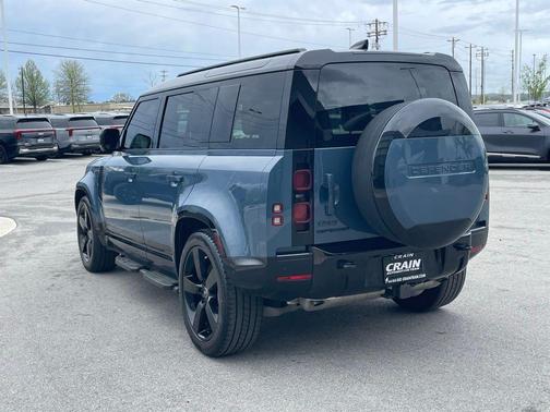 Tasman Blue Metallic 2025 Land Rover Defender 110 P400 X-Dynamic SE