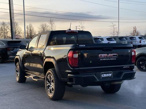 2023 GMC Canyon AT4