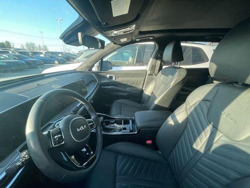 Glacial White Pearl 2025 Kia Sorento SX