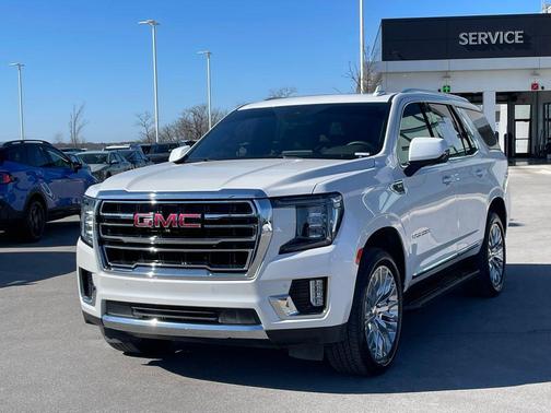 2023 GMC Yukon SLT