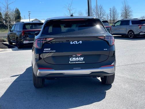 Black 2026 Kia Sportage Hybrid LX