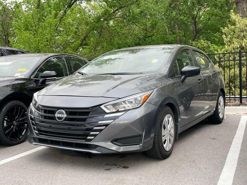 Gun Metallic 2024 Nissan Versa 1.6 S