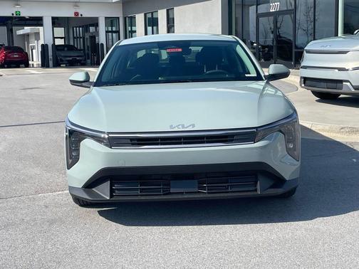 Morning Haze 2026 Kia K4 LXS