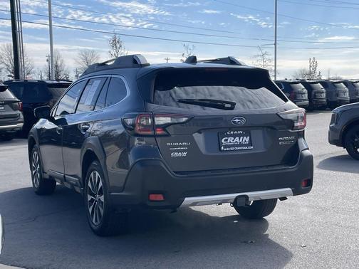 2025 Subaru Outback Touring XT