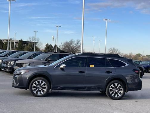 2025 Subaru Outback Touring XT
