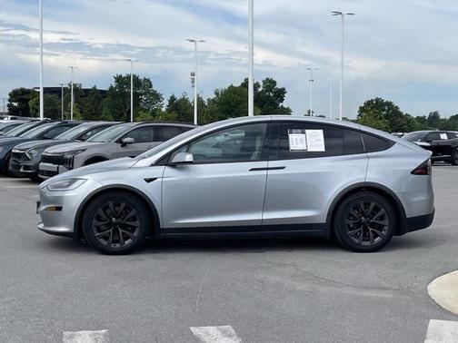 2024 Tesla Model X Long Range