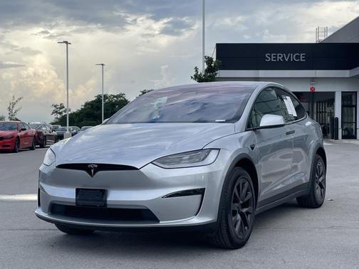 2024 Tesla Model X Long Range