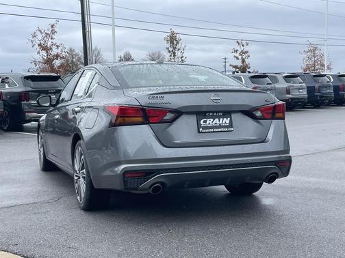 2023 Nissan Altima 2.5 SL