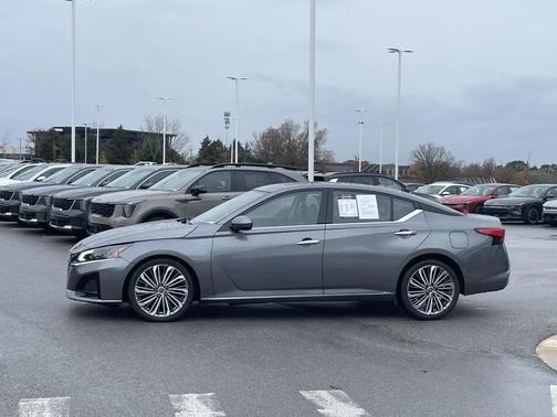 2023 Nissan Altima 2.5 SL