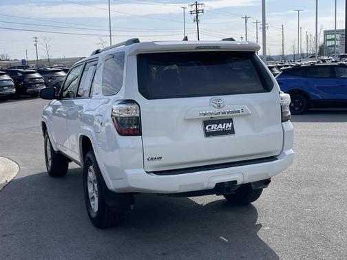 2024 Toyota 4Runner SR5