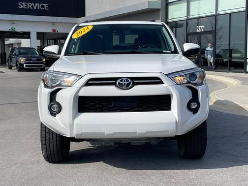 2024 Toyota 4Runner SR5