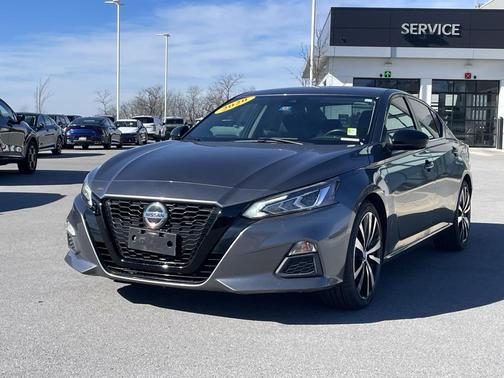 2020 Nissan Altima SR FWD