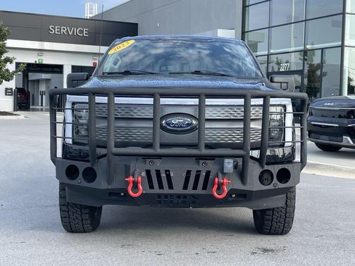 2023 Ford F-150 Lightning XLT