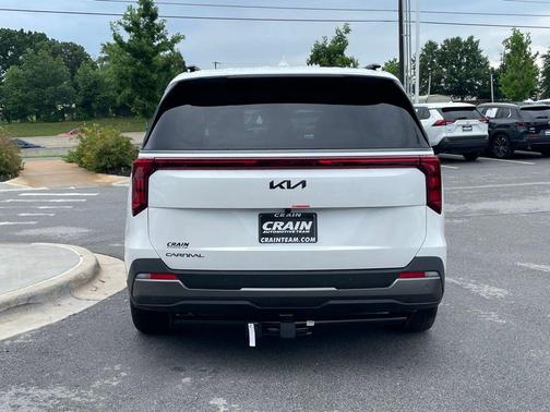 White Pearl 2026 Kia Carnival SX