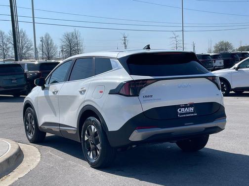 Snow White Pearl 2026 Kia Sportage Hybrid LX