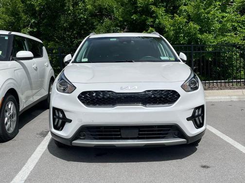 Snow White Pearl 2022 Kia Niro Plug-In Hybrid EX