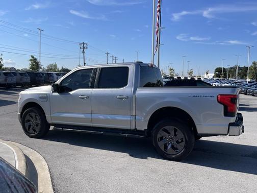 2023 Ford F-150 Lightning XLT