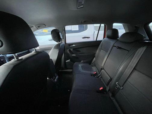 2018 Volkswagen Tiguan 2.0T SEL