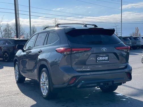 2023 Toyota Highlander Hybrid Limited