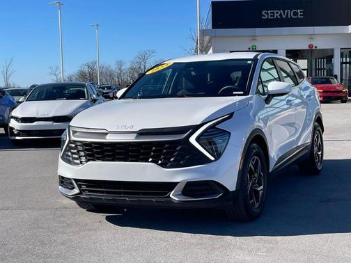 2024 Kia Sportage LX