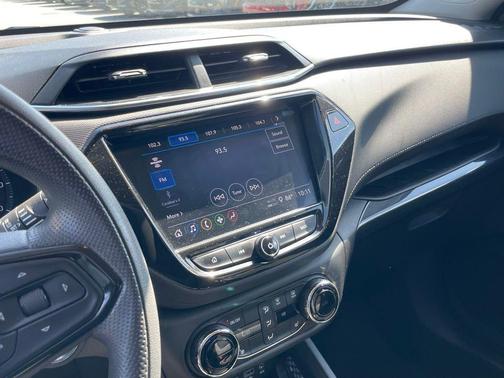 Black Metallic 2022 Chevrolet Trailblazer LT