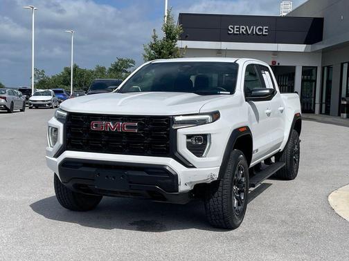 Summit White 2024 GMC Canyon Elevation