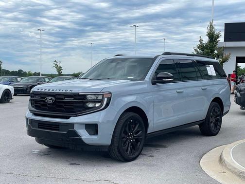 Gray Metallic 2025 Ford Expedition Max Platinum