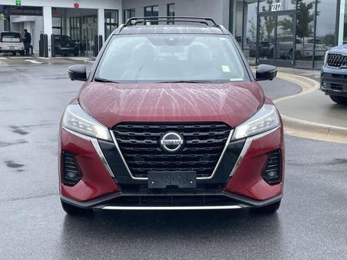 2021 Nissan Kicks SR