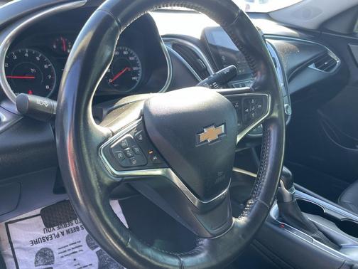 2021 Chevrolet Malibu FWD LT