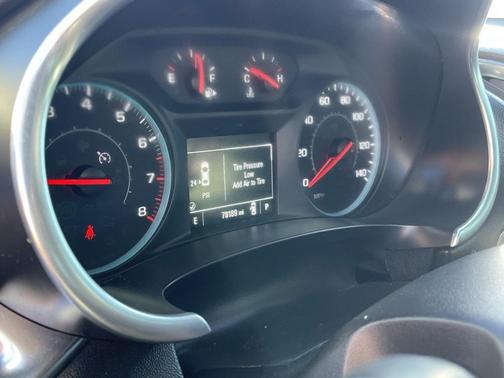 2021 Chevrolet Malibu FWD LT