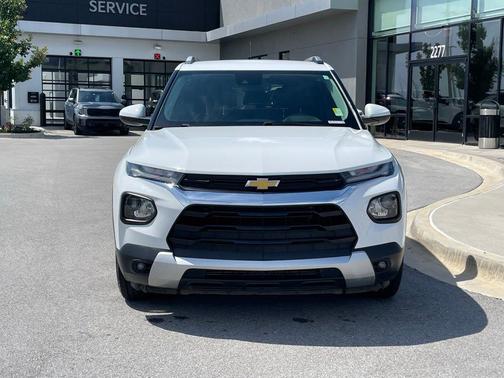 Summit White 2022 Chevrolet Trailblazer LT