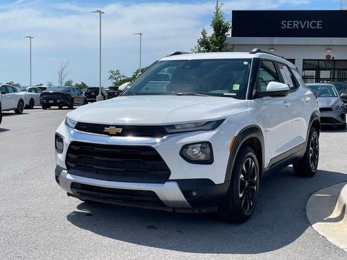 Summit White 2022 Chevrolet Trailblazer LT