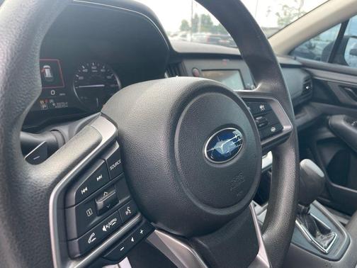 Crystal Black Silica 2023 Subaru Outback Base