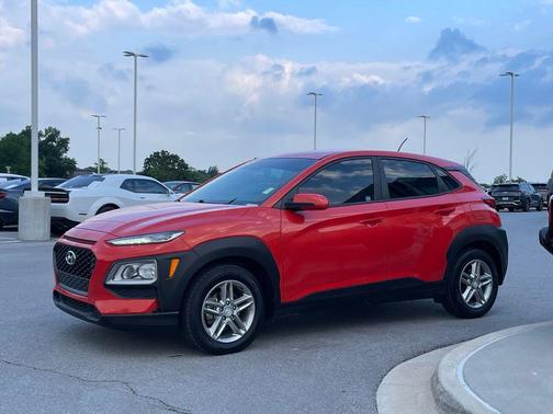 Sunset Orange 2020 Hyundai KONA SE