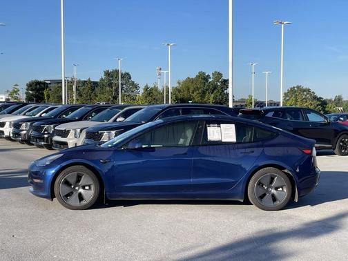 2021 Tesla Model 3 Standard Range Plus