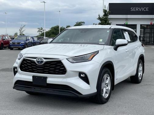 2022 Toyota Highlander Hybrid LE