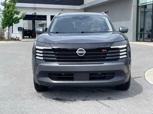 Gun Metallic 2025 Nissan Kicks SR