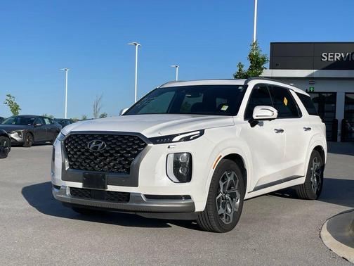 White 2022 Hyundai PALISADE Calligraphy