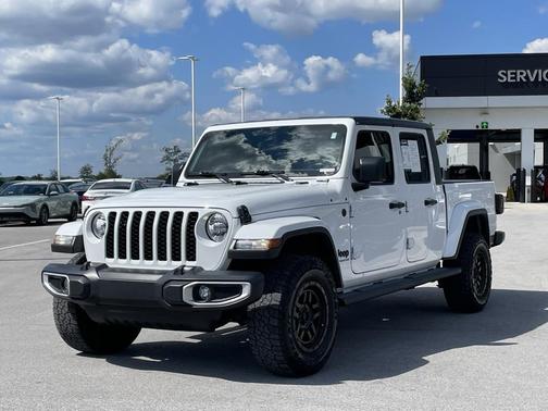 2022 Jeep Gladiator Sport S