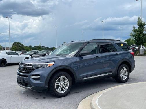 Blue Metallic 2021 Ford Explorer XLT