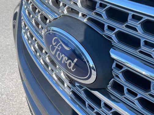 Gray Metallic 2021 Ford Explorer Limited