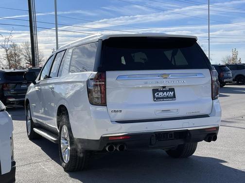 2023 Chevrolet Suburban Premier