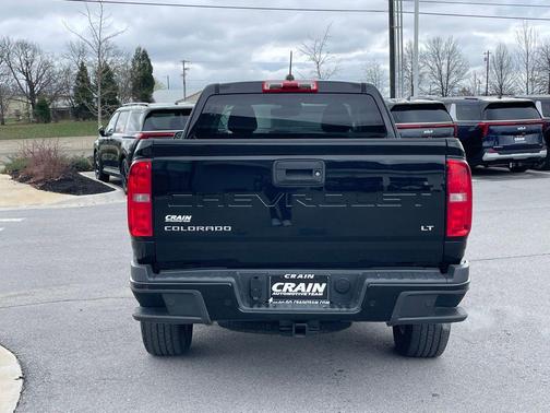Black 2022 Chevrolet Colorado LT