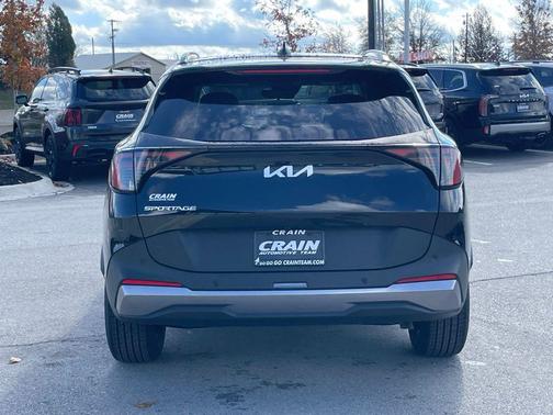 Ebony Black 2026 Kia Sportage EX