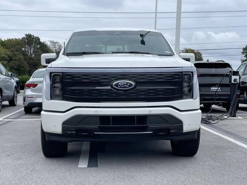 2023 Ford F-150 Lightning Platinum