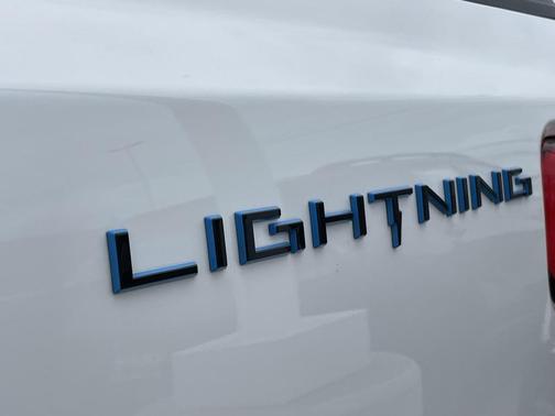 2023 Ford F-150 Lightning Platinum
