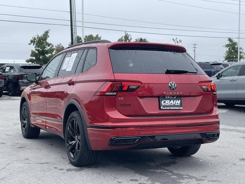 2024 Volkswagen Tiguan 2.0T SE R-Line Black