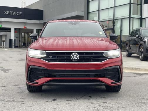 2024 Volkswagen Tiguan 2.0T SE R-Line Black