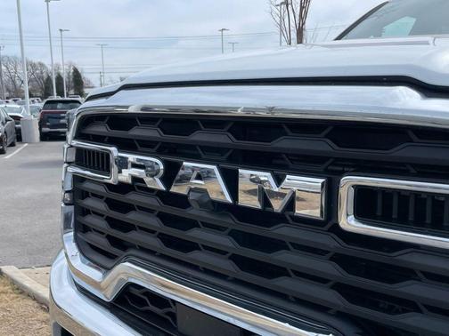 2025 RAM 2500 Big Horn Crew Cab 4x4 6'4' Box